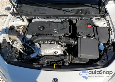 2019 Mercedes-Benz A 220 z USA, uszkodzony, nr VIN WDD3G4EB1KW025182